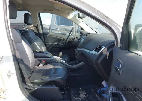 2013 Dodge Journey Crew z USA, uszkodzony, nr VIN 3C4PDCDG7DT695601